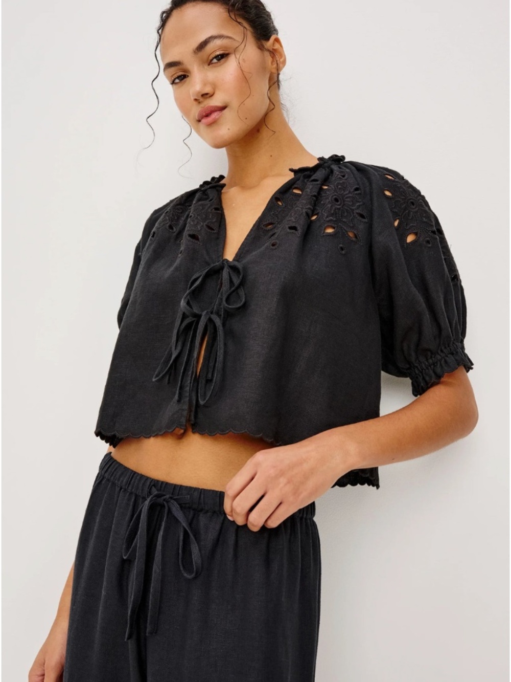 Lizbeth Top ~ Black